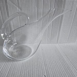 Glass Swan Shape Wine Decanter Hand Blown Glass 32 / 50 Ounces
